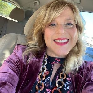 Meet your Posher, Catherine